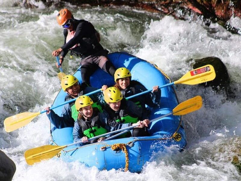 arequipa-canoeing-on-the-chili-river-adventure