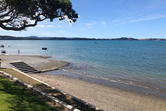 Auckland to Whangarei Transfers | Mercedes Benz (2-6 Pax) - The Cost and Its Value