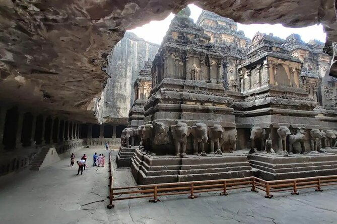 Aurangabad Ajanta & Ellora Caves Same Day Tour - FAQ