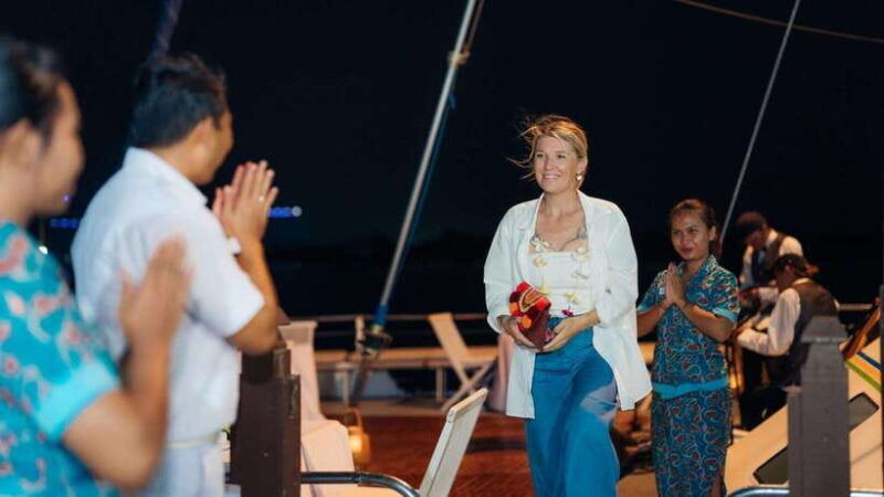 bali-benoa-5-course-romantic-evening-cruise-with-live-music