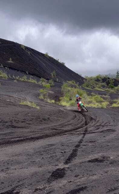 bali-dirt-bike-track-on-mount-batur-with-trained-riders
