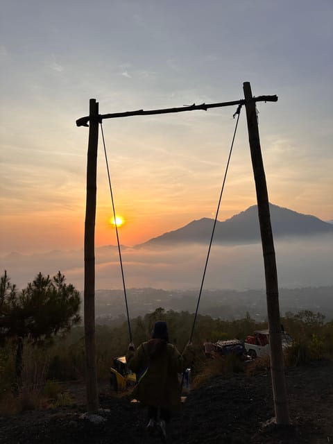 bali-mt-batur-jeep-sunrise-w-hot-springs-floating-temple