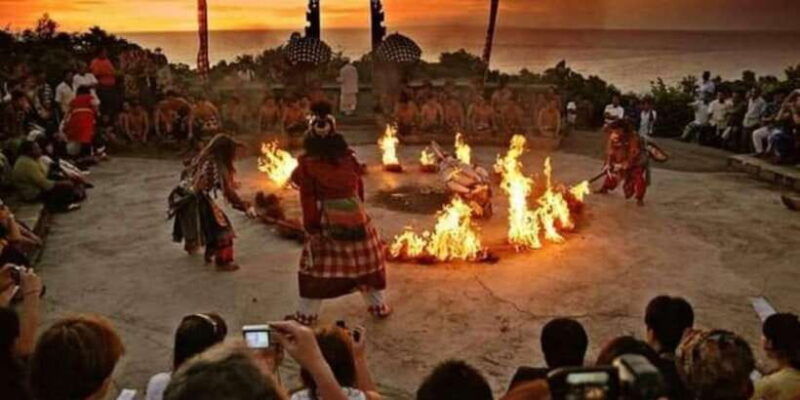 bali-padang-padang-beach-kecak-dance-jimbaran-dinner