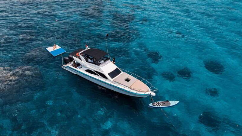bali-snorkeling-manta-by-yacht-to-nusa-penida-lembongan