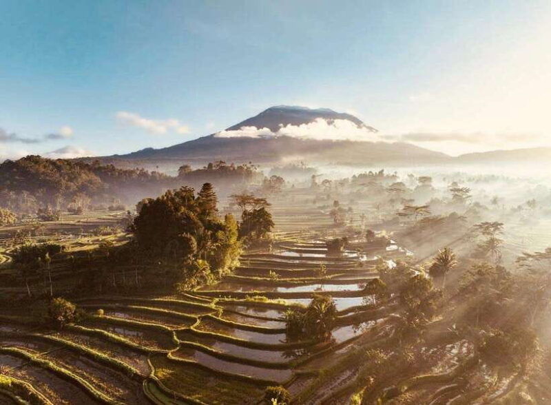 bali-traditional-villages-salt-farm-tirta-gangga-tour