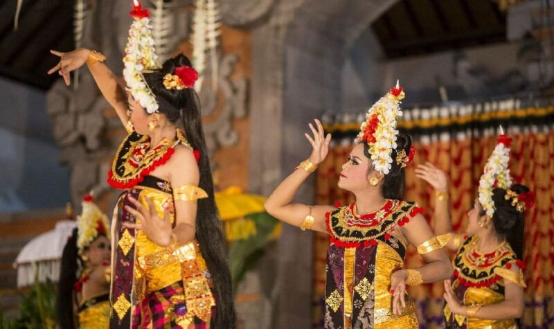 bali-ubud-palace-legong-dance-show-ticket