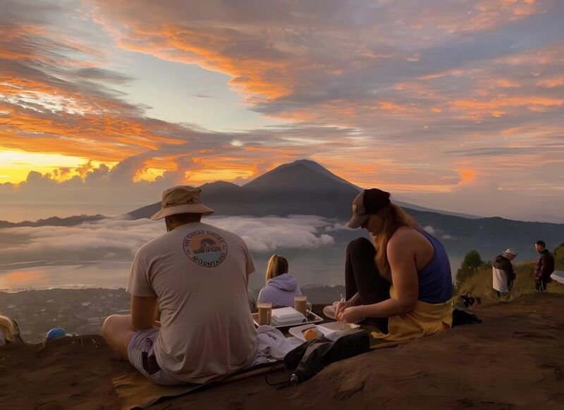 balimount-batur-sunrise-trek-white-guide-and-breakfast