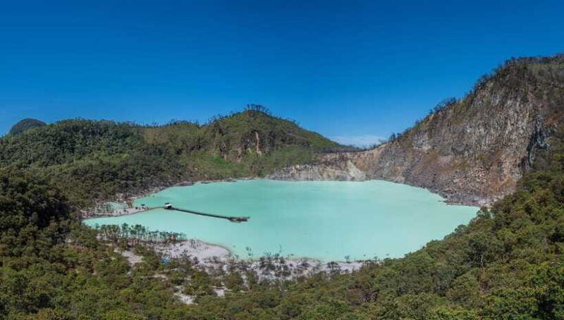 bandungs-natural-wonders-kawah-putih-and-beyond