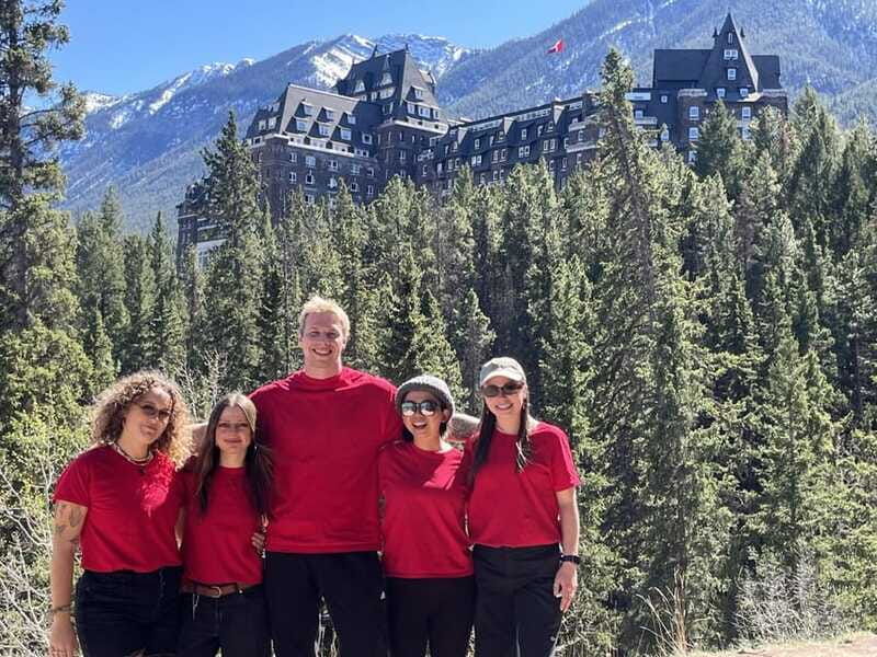 banff-town-guided-town-walking-tour-with-snack