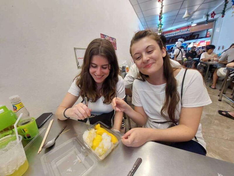 bangkok-chinatown-food-tour-with-michelin-food-stalls
