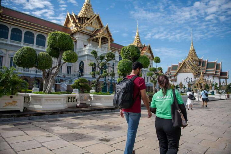 bangkok-grand-palace-and-wat-phra-kaew-guided-walking-tour