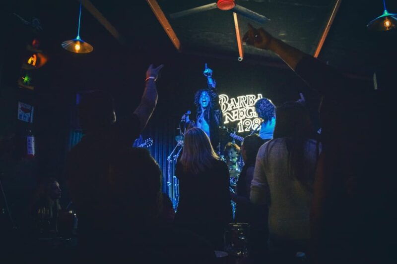 barba-negra-bar-with-live-rock-music-show