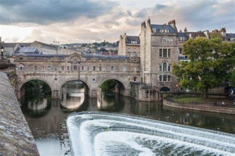 bath-guided-walking-tour-of-historic-sights-pubs-3h