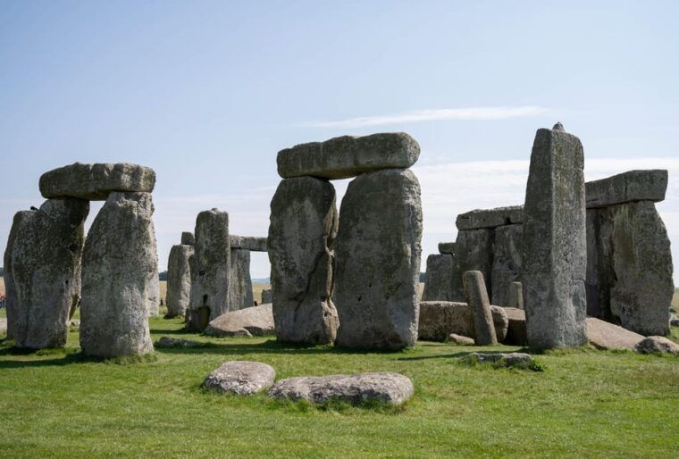 bath-stonehenge-private-luxury-day-tour-from-london