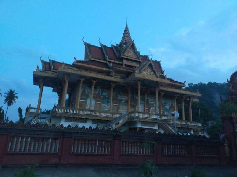 battambang-tuk-tuk-bamboo-train-killing-bat-caves-sunset