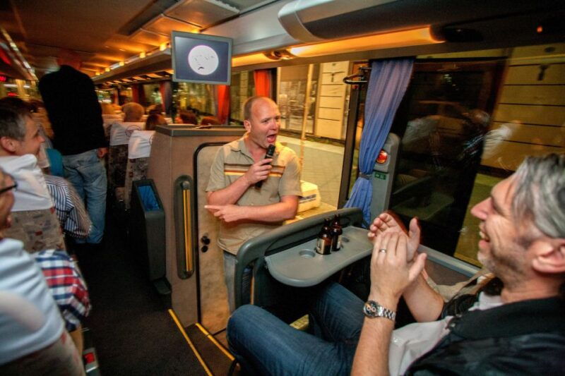 berlin-1-5-hour-comedy-bus-tour-in-german
