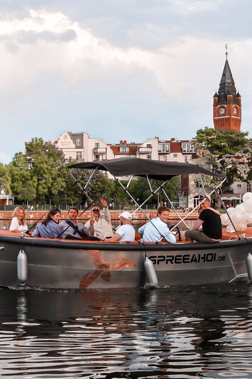 berlin-electric-boat-rental-for-self-driving-6-hrs