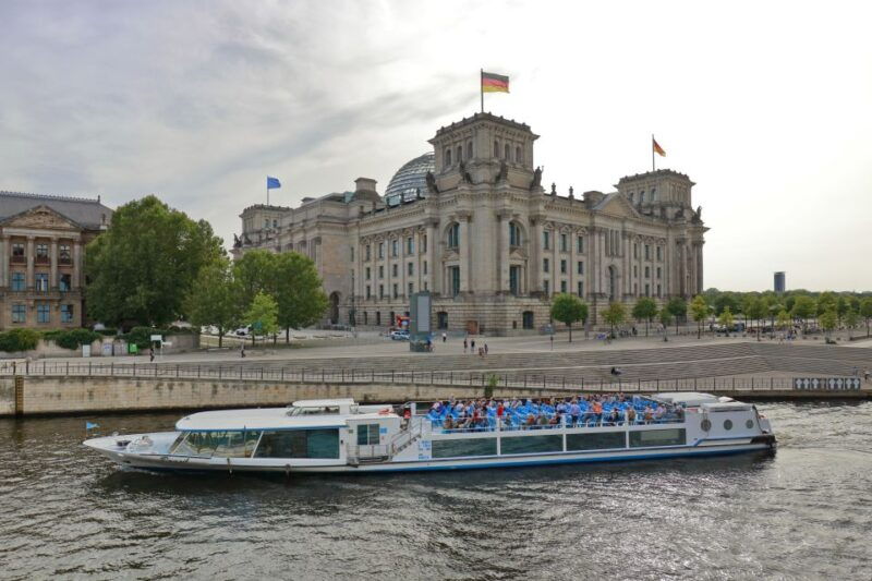 berlin-evening-city-sightseeing-cruise