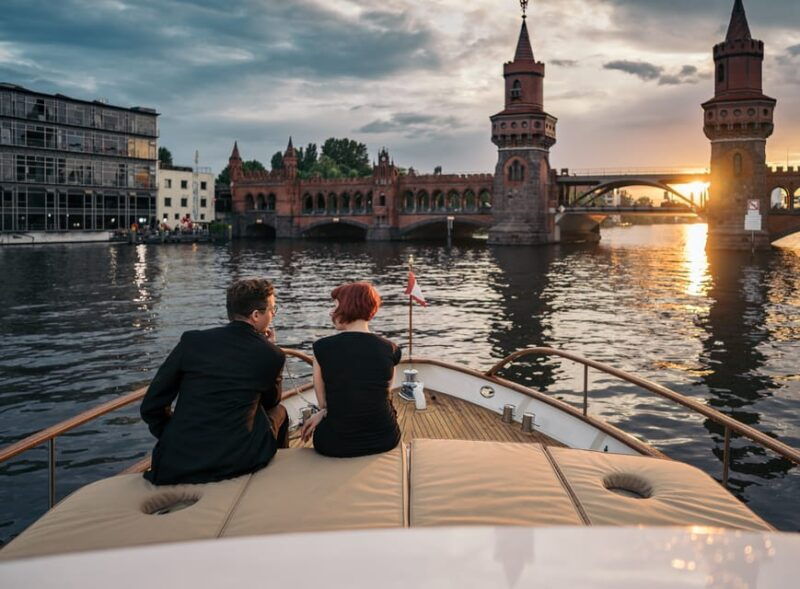 berlin-flagship-boat-sightseeing-on-electric-motor-yacht