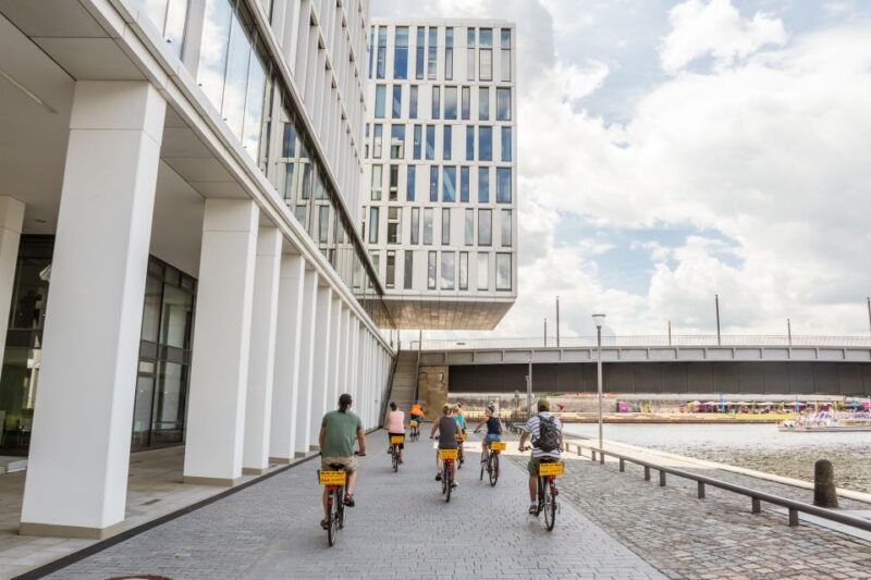 berlin-sights-and-highlights-bike-tour-with-a-local-guide