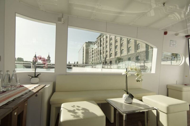 berlin-solarpowered-sunset-catamaran-cruise-audio-guide
