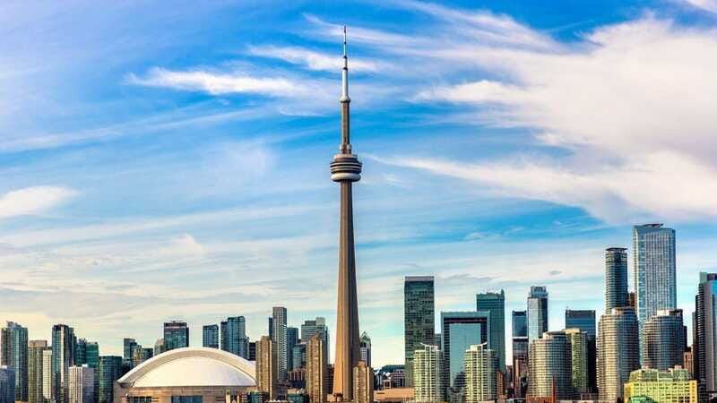 best-of-toronto-private-walking-tour-with-a-local