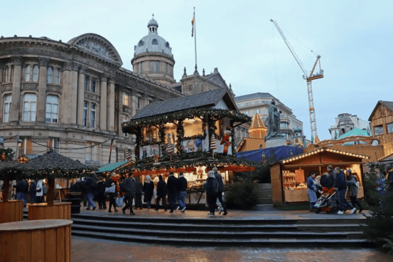 birmingham-christmas-market-and-festive-lights-walking-tour