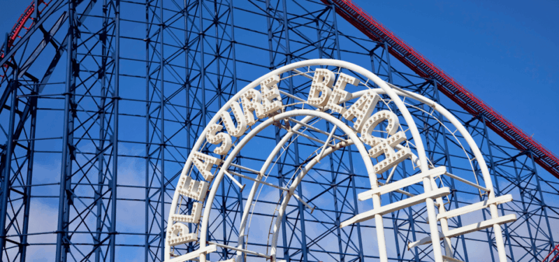 blackpool-christmas-lights-walking-tour-with-an-app