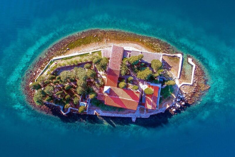 bokokotor-bay-blue-cave-and-panorama-of-mamula