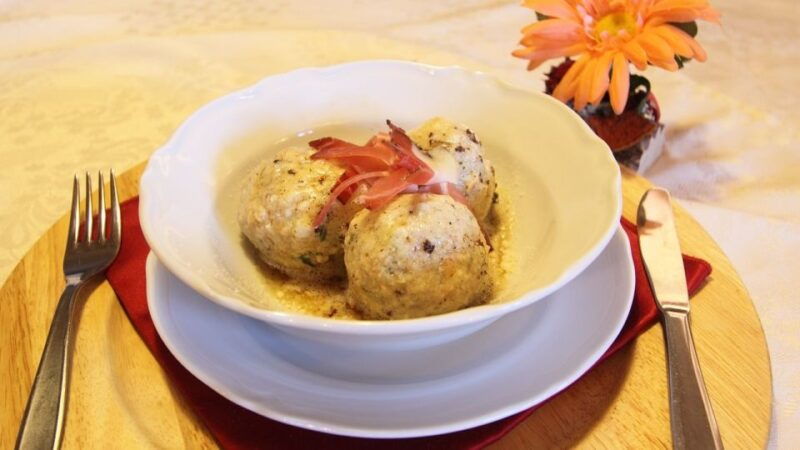 bolzano-guided-traditional-food-tour