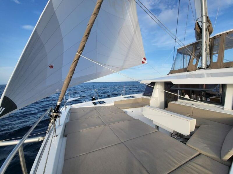 bonifacio-sunset-catamaran-trip-and-aperitif