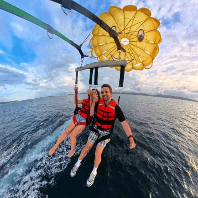boracay-island-hopping-with-lunch-and-parasailing