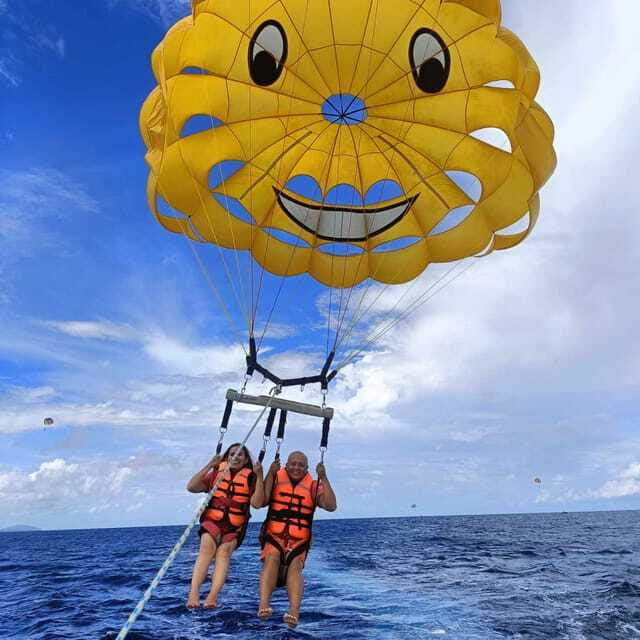 boracay-parasailing-adventure-with-insta-360-degree-camera