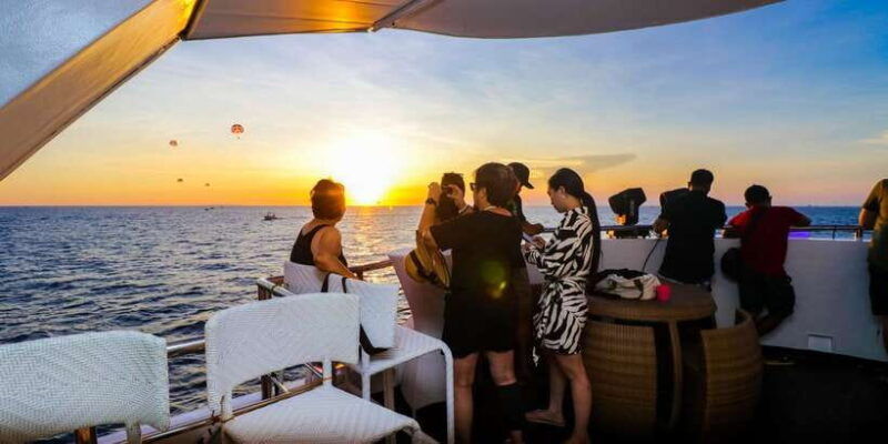 boracay-scenic-sunset-cruise-with-live-music