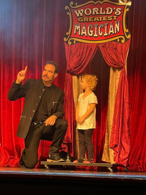 branson-cabaret-comedy-magic-dinner-show