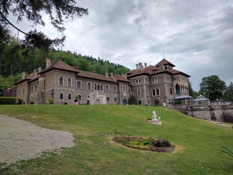 brasov-bran-peles-and-cantacuzino-castles-day-tour