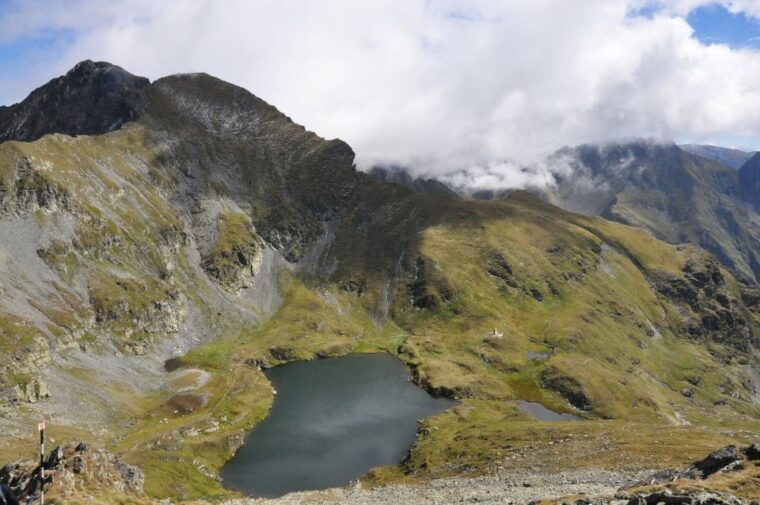 brasov-private-fagaras-mountains-trekking-tour