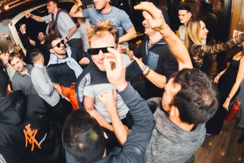 bucharest-weekend-pub-crawl