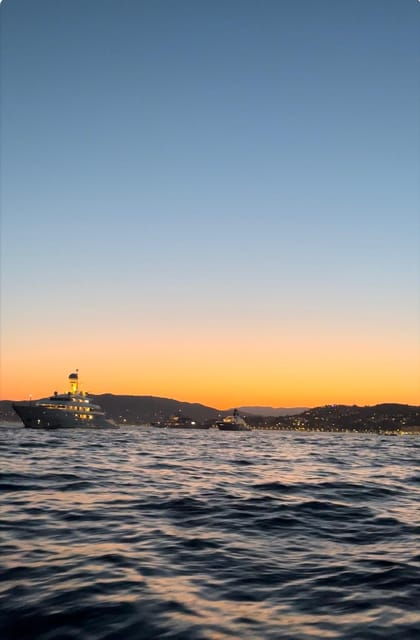 cannes-fireworks-at-sea