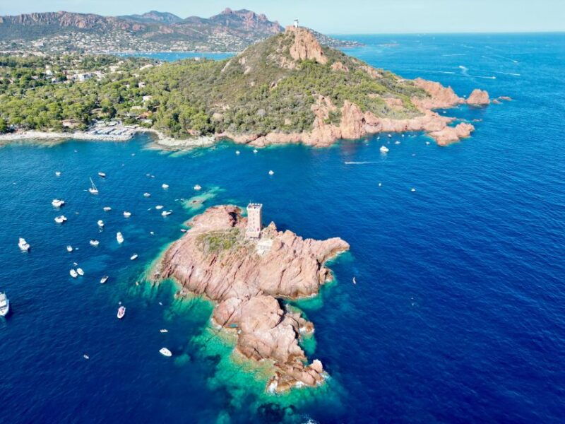 cap-taillat-catamaran-full-day