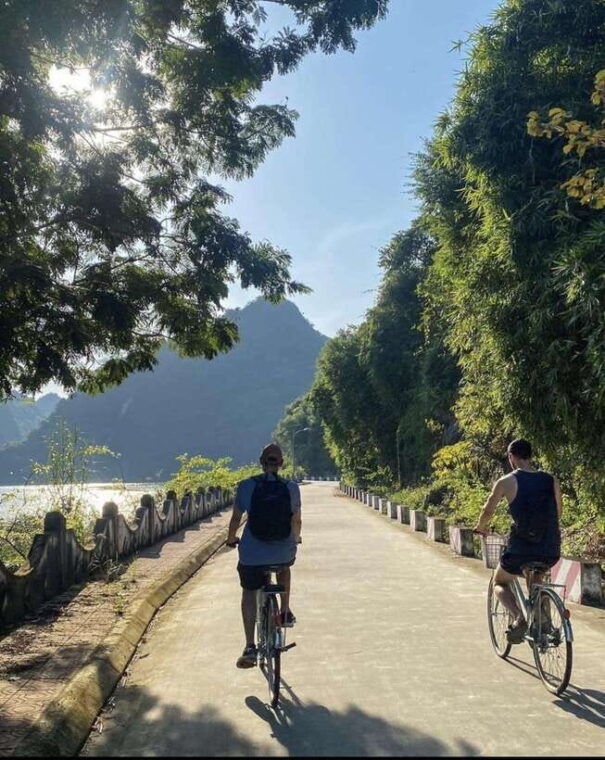 cat-ba-2-day-lan-ha-bay-adventure-and-trekking-tour