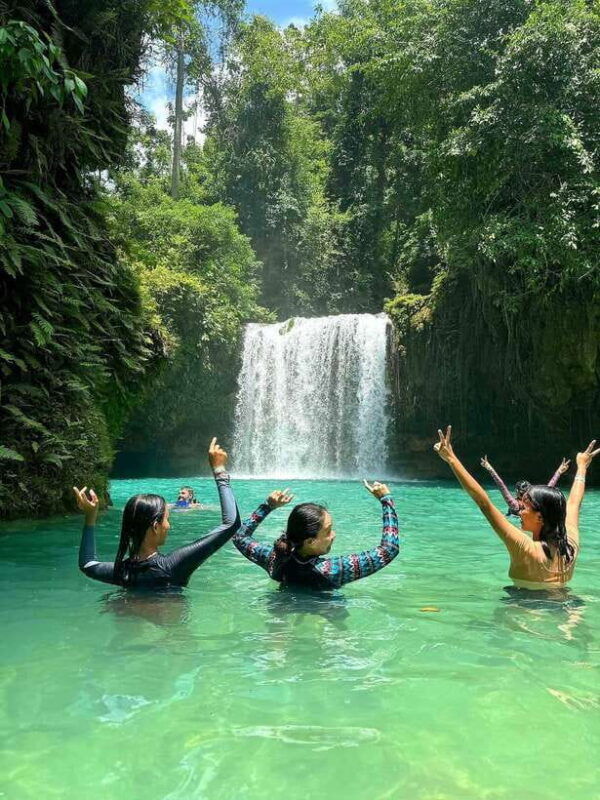 cebu-kawasan-falls-canyoneering-tour-with-direct-admission