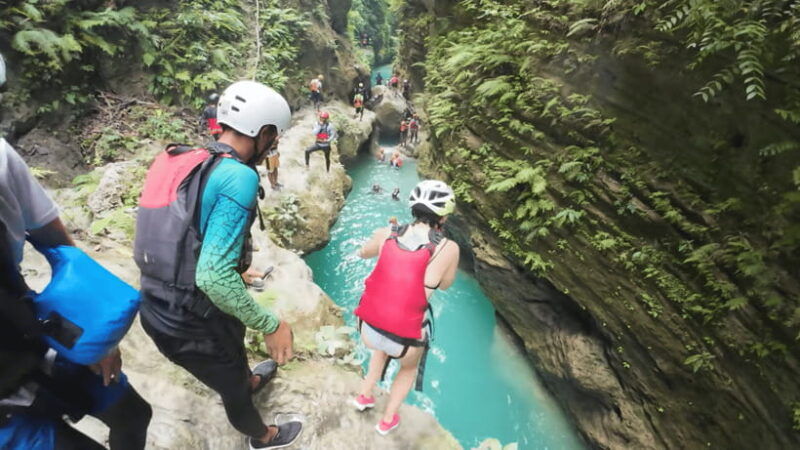 cebu-moalboal-snorkeling-kawasan-canyoneering-adventure