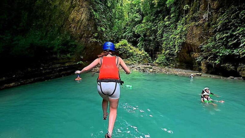 cebus-wild-waters-pescador-snorkeling-canyoneering-rush