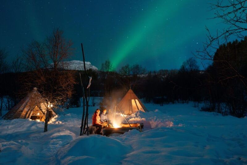 chasing-the-dancing-aurora-in-our-winter-camp-in-harstad