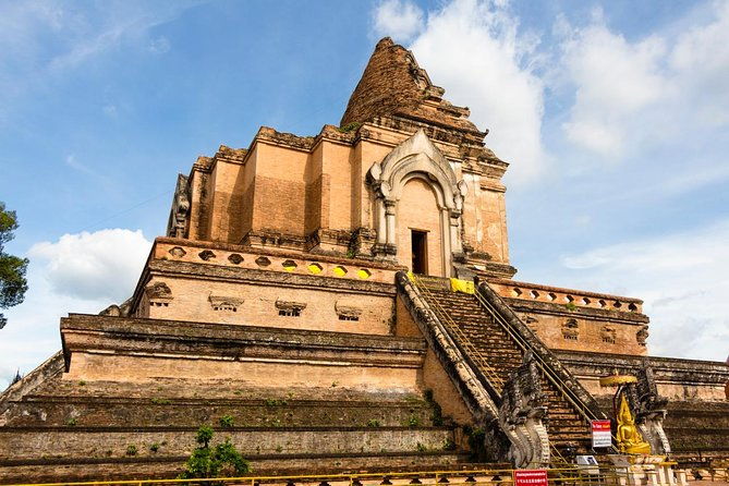 Chiang Mai Best City Tour with Doi Suthep & Iconic Temples - The Sum Up