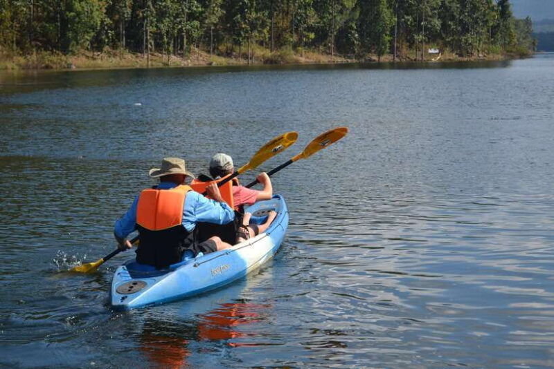 chiang-mai-sticky-waterfall-lake-kayak-and-cycling-tour
