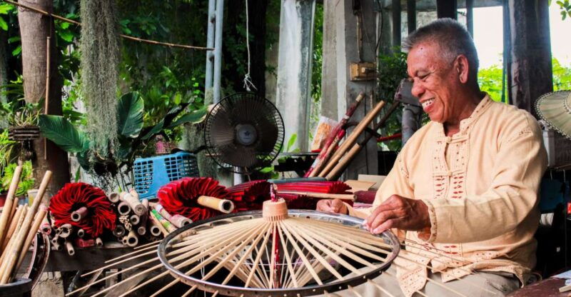 chiang-mai-tour-of-craft-village-at-ban-nam-ton