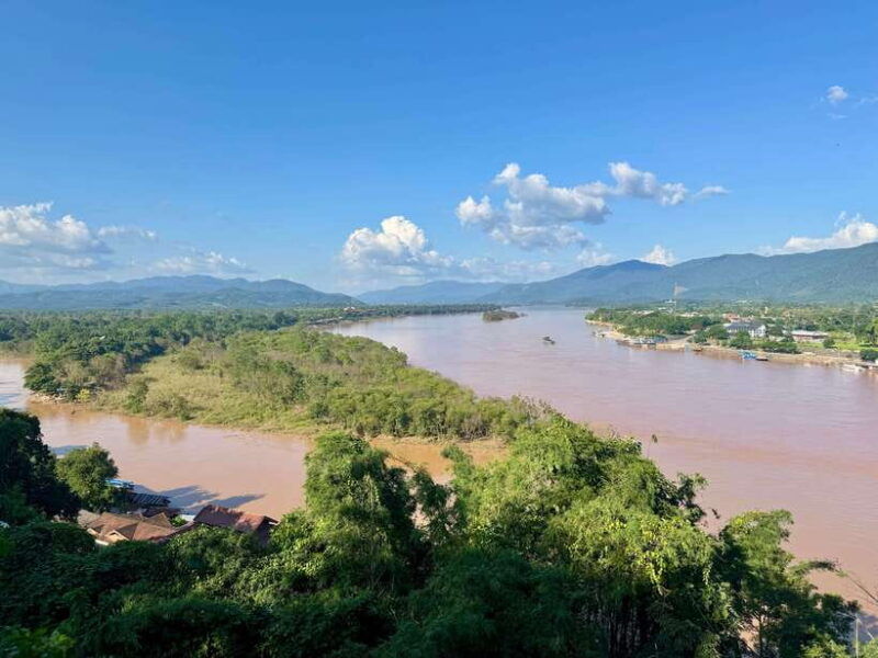 chiang-rai-golden-triangle-maekhong-private-boat-trip