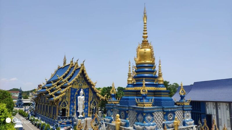 chiang-rai-white-blue-temples-and-emerald-bhudda-story